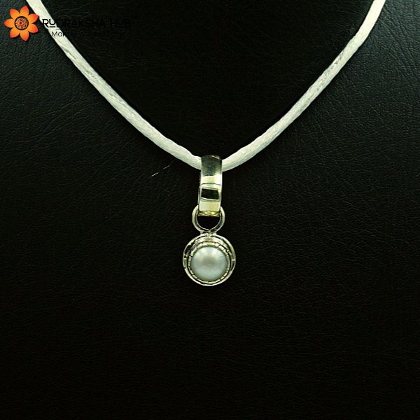 Silver Pearl-Adorned Egg Shape Necklace | La Clair Jewelry